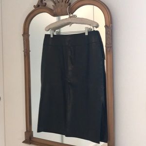 Supple leather skirt
